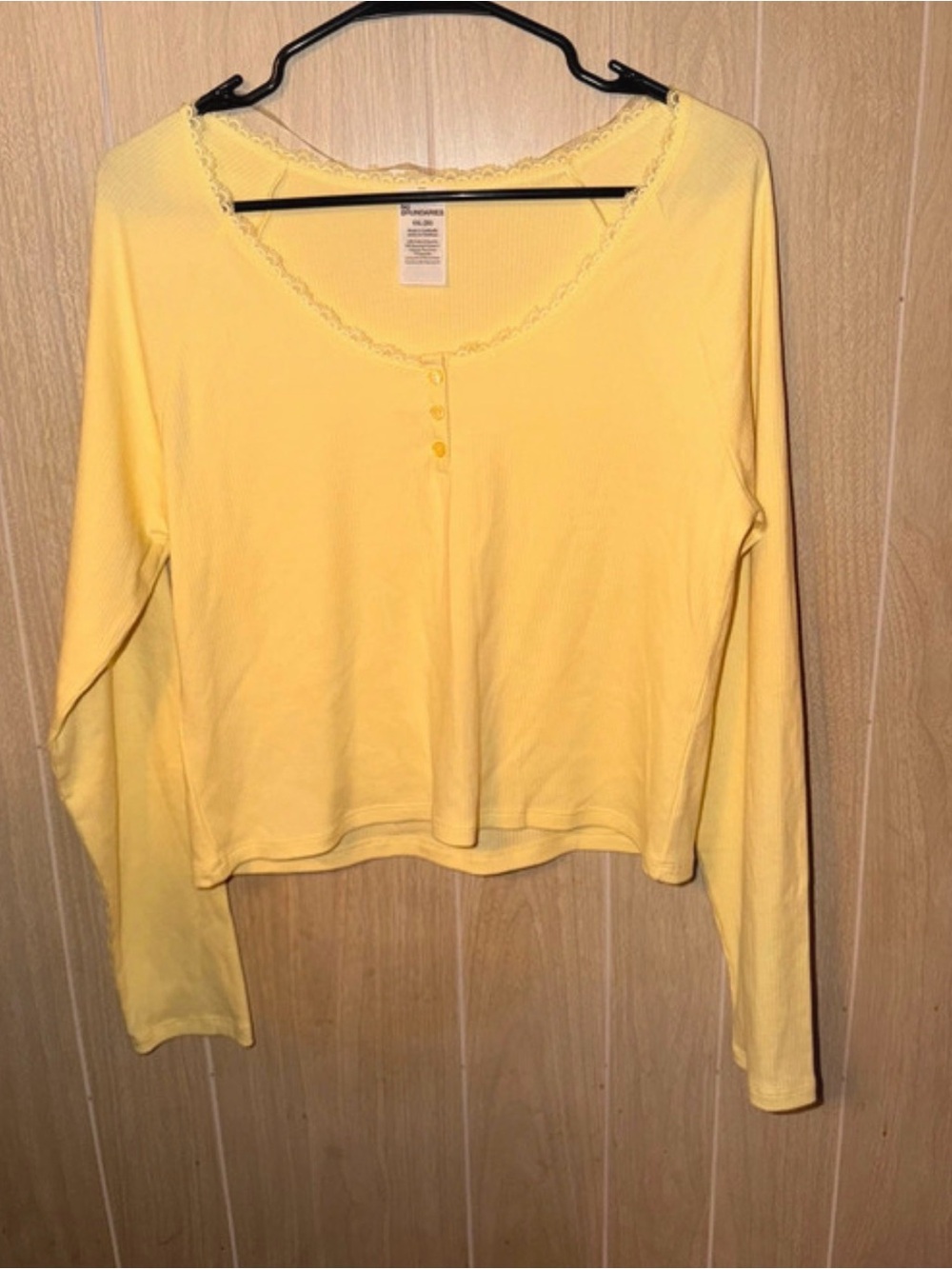 No Boundaries Yellow Lace-Trim Scoop Neck Long Sleeve Top